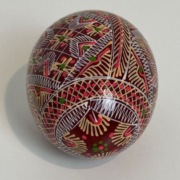 Handcrafted Ukrainian Pysanka Hand-painted Decorative Artisan Easter Egg - Picture 4 of 7